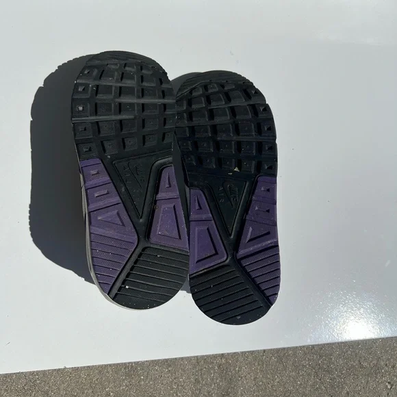 Nike White Purple Teal Retro Air Max Sneakers - Picture 6 of 8